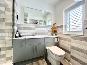 En-Suite To Principal Bedroom- click for photo gallery